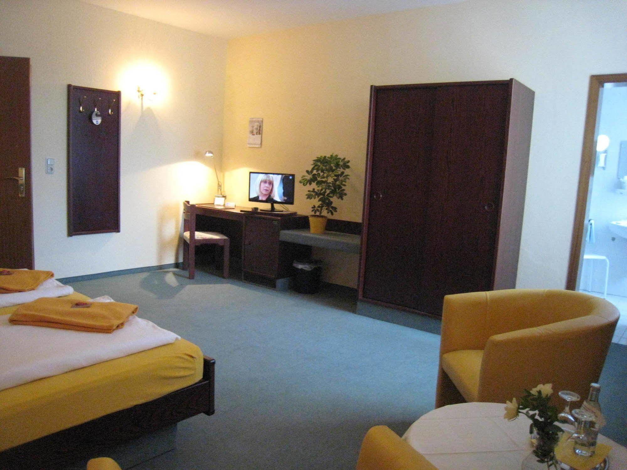 Hotel Schoene Aussicht Weißenfels Eksteriør billede